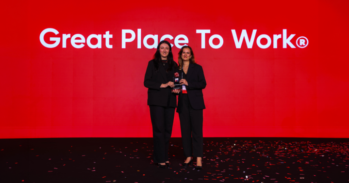 ikas olarak, Great Place To Work tarafından açıklanan Türkiye’nin En İyi İşverenleri 2026 listesinde, 100–249 çalışan kategorisinde yer alarak bu prestijli ödülü kazandık. 